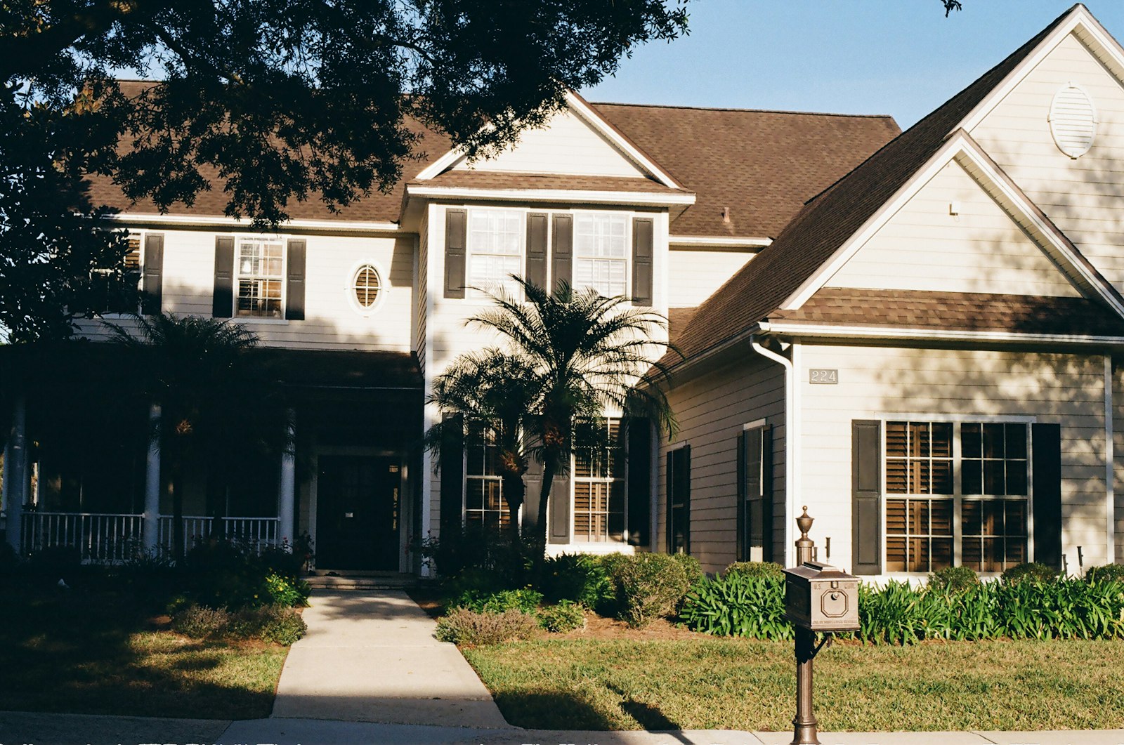 Heights Bungalow with a Front Porch 1 Heights Bungalow with a Front Porch — Houston, Texas 77008 — photo 1 of 4
