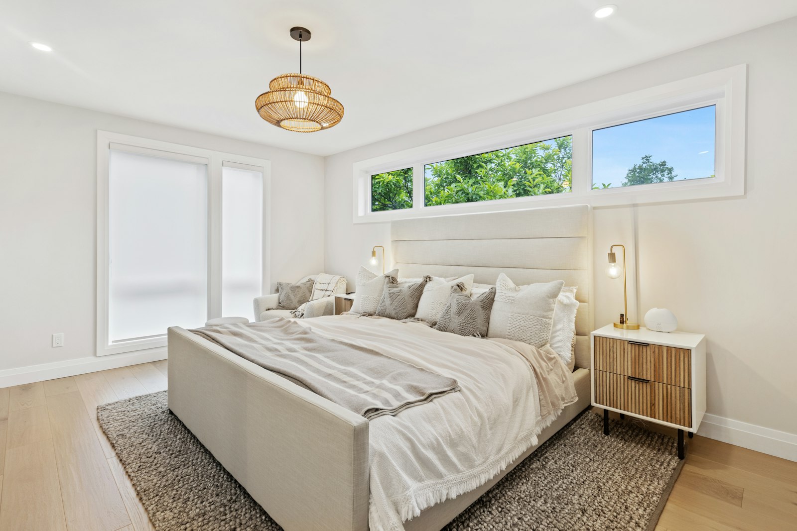 Waterfront Villa in Coconut Grove 4 Waterfront Villa in Coconut Grove — Miami, Florida 33133 — photo 4 of 5